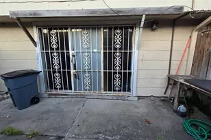7913 Grove Ridge Dr, Houston, TX 77061 - Photo 27