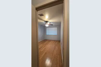 7913 Grove Ridge Drive, Houston, TX 77061 - Photo 21