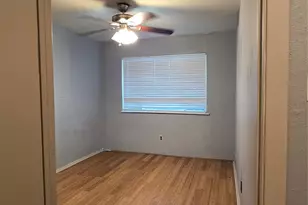 7913 Grove Ridge Dr, Houston, TX 77061 - Photo 21