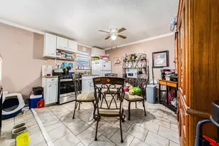 6503 Sharon Ln, Hitchcock, TX 77563 - Photo 27