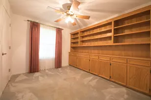 216 E Montana Dr, Shiner, TX 77984 - Photo 15