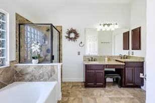 2521 Twisting Pine Ct, Houston, TX 77345 - Photo 13