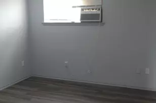 10209 Wiggins St, Houston, TX 77029 - Photo 3