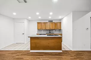 6830 Pickett Dr, Richmond, TX 77469 - Photo 11