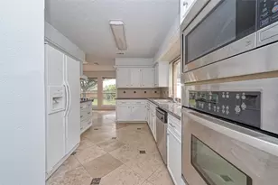 2831 Pecan Ridge Dr, Sugar Land, TX 77479 - Photo 17