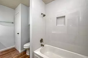 2831 Pecan Ridge Dr, Sugar Land, TX 77479 - Photo 33