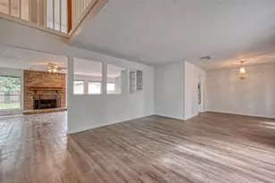 2831 Pecan Ridge Dr, Sugar Land, TX 77479 - Photo 5