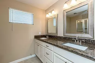 604 Willis, Alvin, TX 77511 - Photo 7