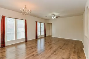 2106 Castle Gardens Ln, Katy, TX 77449 - Photo 9