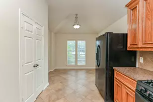 2106 Castle Gardens Ln, Katy, TX 77449 - Photo 13