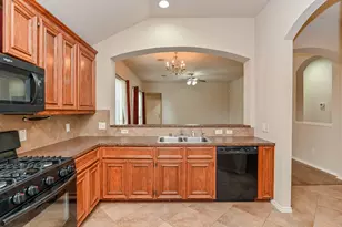 2106 Castle Gardens Ln, Katy, TX 77449 - Photo 11