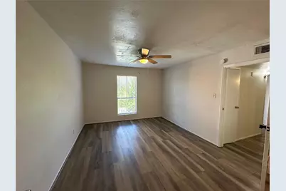 10100 S Gessner Road #212, Houston, TX 77071 - Photo 9