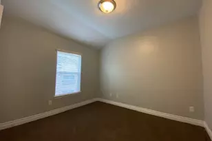 3415 Clearview Cir, Houston, TX 77025 - Photo 15