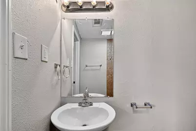 1004 S Shepherd Drive, Baytown, TX 77520 - Photo 27