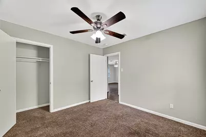 1004 S Shepherd Drive, Baytown, TX 77520 - Photo 33