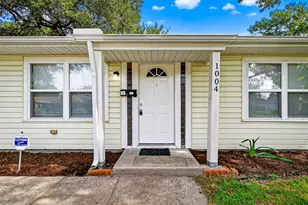 1004 S Shepherd Dr, Baytown, TX 77520 - Photo 5