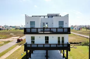 4026 5th St, Galveston, TX 77554 - Photo 3