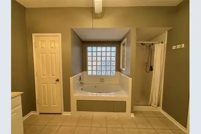 3207 Long Bough Court, Houston, TX 77059 - Photo 7