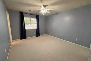3207 Long Bough Ct, Houston, TX 77059 - Photo 15