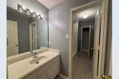 3207 Long Bough Court, Houston, TX 77059 - Photo 13