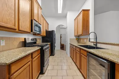 2001 Running Brook Lane, Pearland, TX 77584 - Photo 7