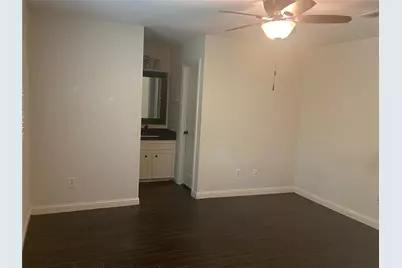 60 Oldstream Court, The Woodlands, TX 77381 - Photo 5