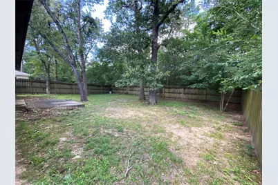 60 Oldstream Court, The Woodlands, TX 77381 - Photo 9