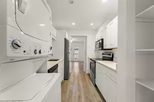 12633 Memorial Dr, Houston, TX 77024 - Photo 17
