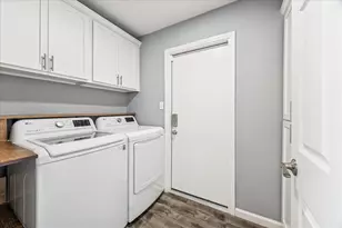 5630 McKnight St, Houston, TX 77035 - Photo 17