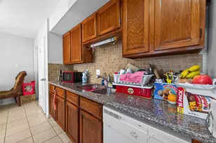 7709 Shadow Hill Ln, Houston, TX 77072 - Photo 13