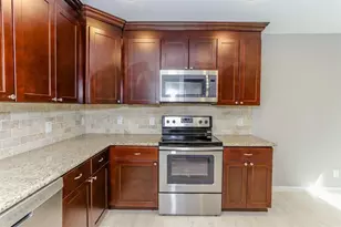 1918 Branard St, Houston, TX 77098 - Photo 9