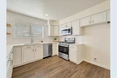 14810 Silver Knight Court, Houston, TX 77062 - Photo 11