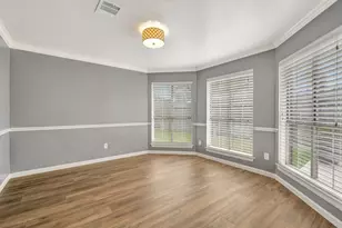 14810 Silver Knight Ct, Houston, TX 77062 - Photo 9