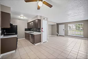 1624 Eagle Lake Rd, Sealy, TX 77474 - Photo 7