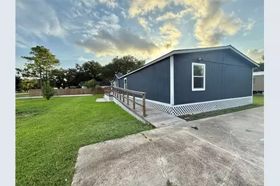 237 Linda Lane, Oyster Creek, TX 77541 - Photo 17