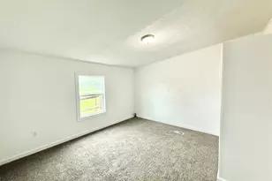 237 Linda Ln, Oyster Creek, TX 77541 - Photo 11