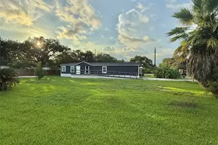 237 Linda Ln, Oyster Creek, TX 77541 - Photo 15