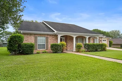 159 Charles Street, La Grange, TX 78945 - Photo 3