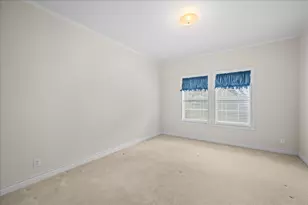 159 Charles St, La Grange, TX 78945 - Photo 15