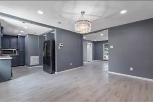 11014 Segrest Dr, Houston, TX 77047 - Photo 5