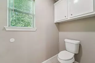 100 Westpark Dr, Conroe, TX 77304 - Photo 17