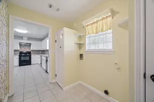 6210 County Rd 170, Alvin, TX 77511 - Photo 7