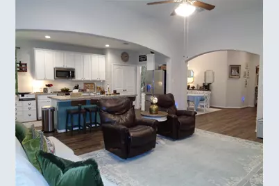 1734 Yaupon Trail Court, Alvin, TX 77511 - Photo 11