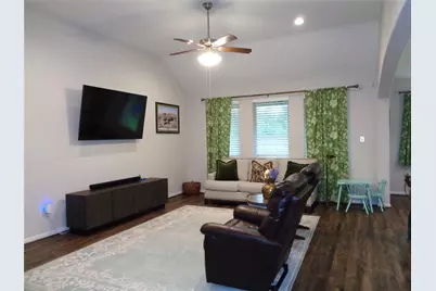 1734 Yaupon Trail Court, Alvin, TX 77511 - Photo 9
