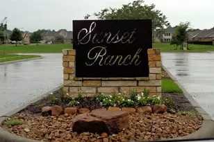 1734 Yaupon Trail Ct, Alvin, TX 77511 - Photo 33