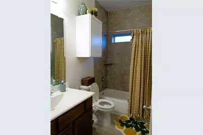 1734 Yaupon Trail Court, Alvin, TX 77511 - Photo 25