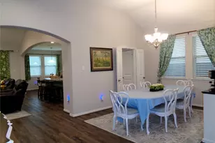 1734 Yaupon Trail Ct, Alvin, TX 77511 - Photo 5