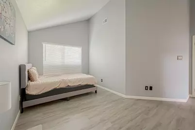 9310 Corner Oaks Ln, Houston, TX 77036 - Photo 25