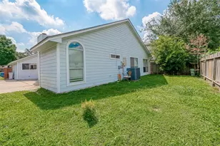 9310 Corner Oaks Ln, Houston, TX 77036 - Photo 37