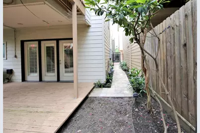 723 Reinerman, Houston, TX 77007 - Photo 37